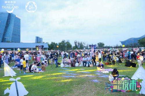 成都：锦城公园演绎雪山下的公园城市生活